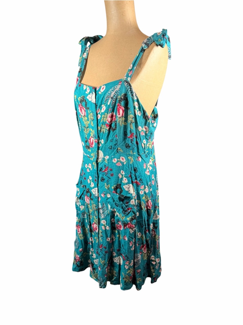 MIDNIGHT HOUR Skull & Floral Button Down Dress